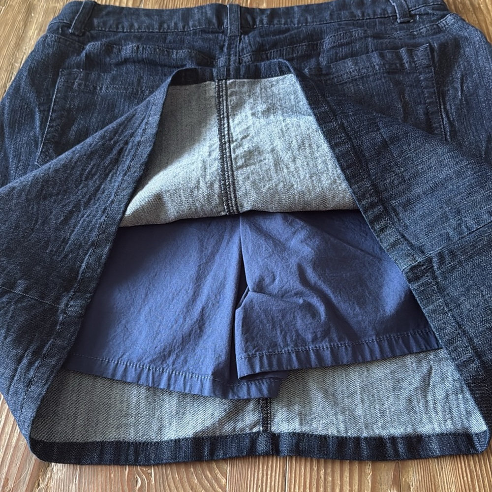 Croft & Borrow Denim Classic FIt Skort size 12 - Picture 4 of 4